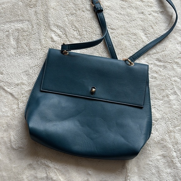Blue Crossbody Shoulder Bag Minimalist Chic | Everyday Essential - Picture 2 of 8
